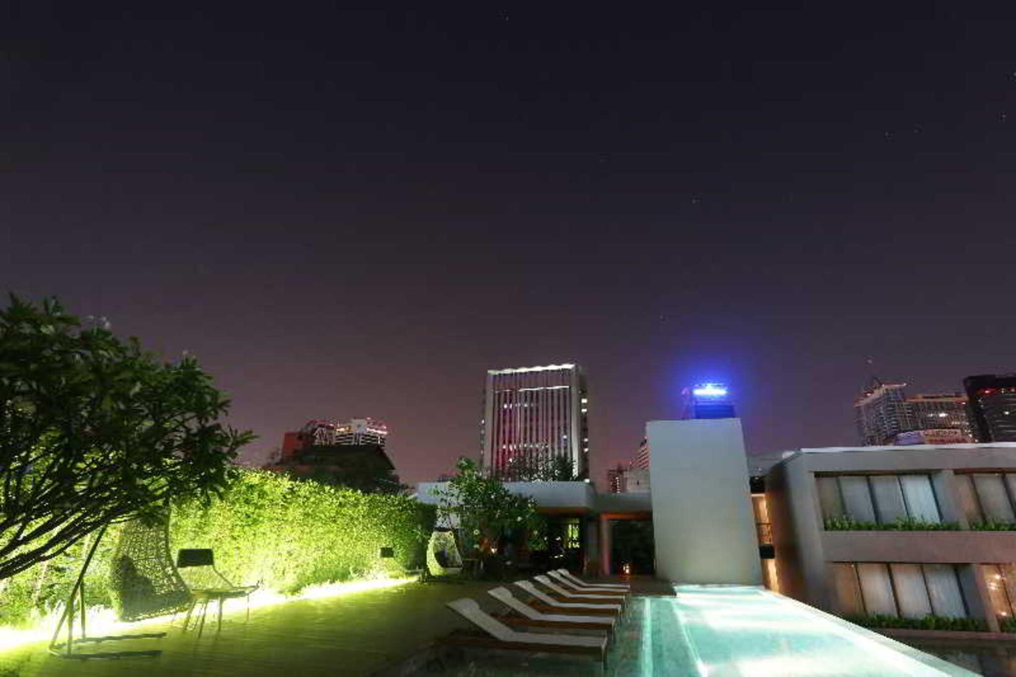 ホテル アド リブ バンコク都 エクステリア 写真
